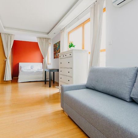 Shortstaypoland Chelmska Varsavia Esterno foto
